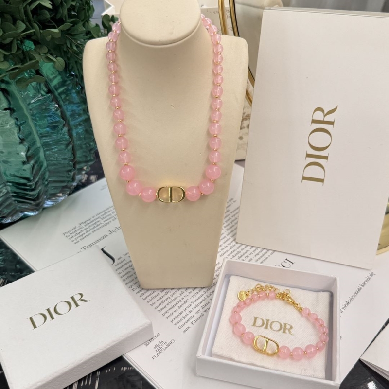 chr1st1an D10r necklaces